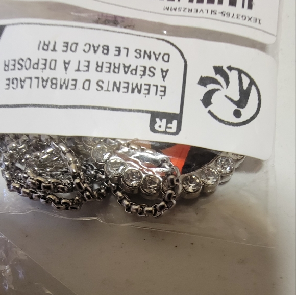 Horse Pendant with Rhinestone trim. - Picture 4 of 4